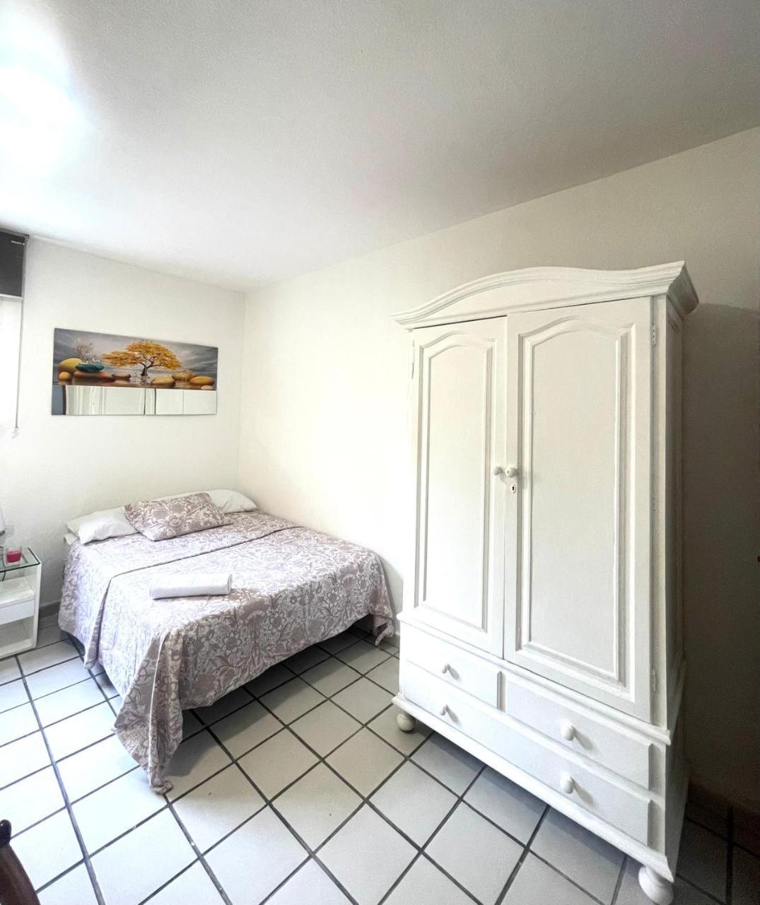 Habitacion Muy Centrica. Granada Dış mekan fotoğraf